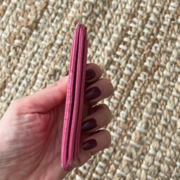 Tory Burch Robinson credit card holder in pink - Picture 5 of 6